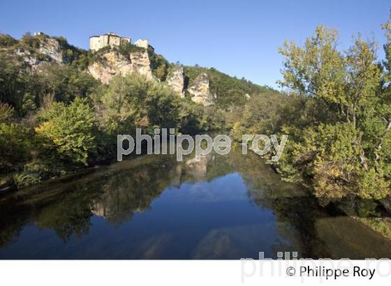 CHATEAU DU VILLAGE FORTIFIE DE BRUNIQUEL, VALLEE DE L' AVEYRON, TARN-ET-GARONNE. (82F01139.jpg)