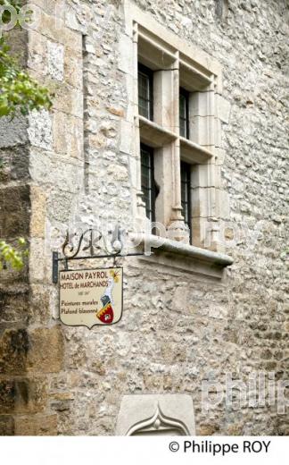VILLAGE FORTIFIE DE BRUNIQUEL, VALLEE DE L' AVEYRON, TARN-ET-GARONNE. (82F01228.jpg)