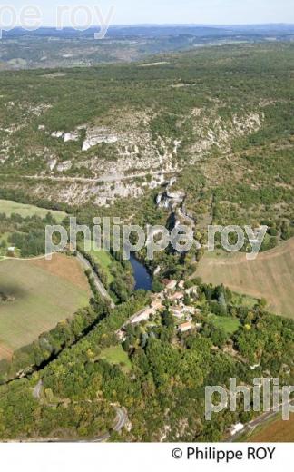 GORGES  DE L' AVEYRON, SAINT-ANTONIN-NOBLE-VAL, TARN ET GARONNE. (82F01407.jpg)