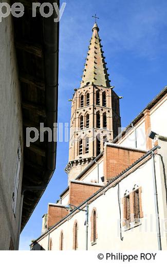 VILLAGE MEDIEVAL  DE NEGREPELISSEE, VALLEE DE L' AVEYRON, TARN-ET-GARONNE. (82F01605.jpg)