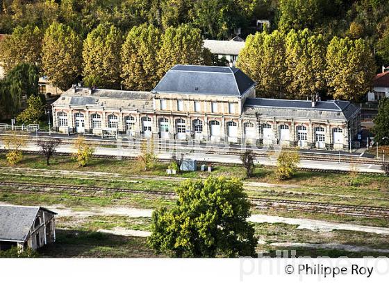 GARE DE LEXOS, VAREN, VALLEE DE L' AVEYRON, VAREN, TARN ET GARONNE. (82F01827.jpg)