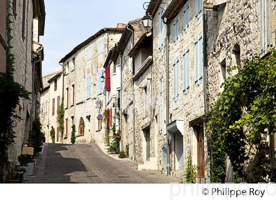 LE  VILLAGE FORTIFIE DE LAUZERTE, QUERCY BLANC,TARN-ET-GARONNE. (82F01926.jpg)