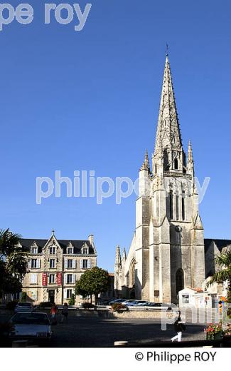 VILLE DE FONTENAY-LE-COMTE, VENDEE, FRANCE (85F01419.jpg)
