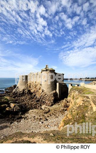 ILE D'YEU, COTE ATLANTIQUE, VENDEE, FRANCE // (85F04329.jpg)