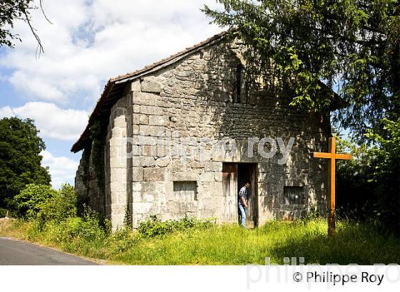 CHAPELLE DU BOIS DU RAT, CIEUX, MONTS DE BLOND, HAUTE-VIENNE, HAUT-LIMOUSIN. (87F00907.jpg)