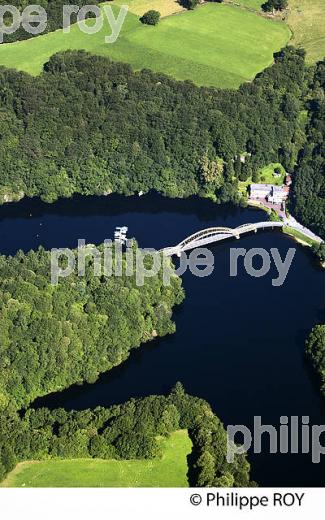 VALLEE DU TAURION ET LAC SAINT-MARC,  HAUTE-VIENNE, HAUT-LIMOUSIN. (87F01102.jpg)