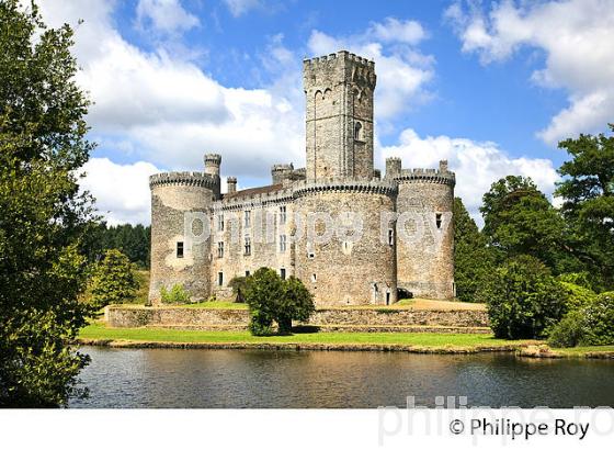 CHATEAU FORT DE MONTBRUN, PAYS DES FEUILLARDIERS, HAUT-LIMOUSIN. (87F01238.jpg)