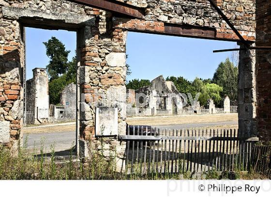 VILLAGE MARTYR D' ORADOUR SUR GLANE,  HAUTE-VIENNE, LIMOUSIN. (87F02829.jpg)