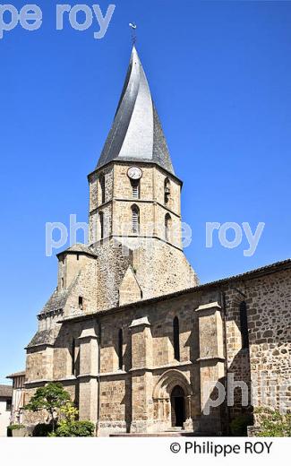 CLOCHER TORSE, EGLISE DE ROCHECHOUART, HAUTE-VIENNE, LIMOUSIN. (87F02925.jpg)