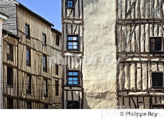 RUE DE LA BOUCHERIE,  QUARTIER DU CHATEAU, LIMOGES, HAUTE-VIENNE (87F03028.jpg)