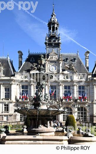 LA FONTAINE ET  L' HOTEL DE VILLE,  LIMOGES, HAUTE-VIENNE. (87F03321.jpg)