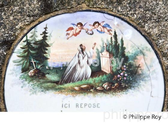 CIMETIERE DE LOUYAT,  PORCELAINE DE  LIMOGES, HAUTE-VIENNE. (87F03417.jpg)