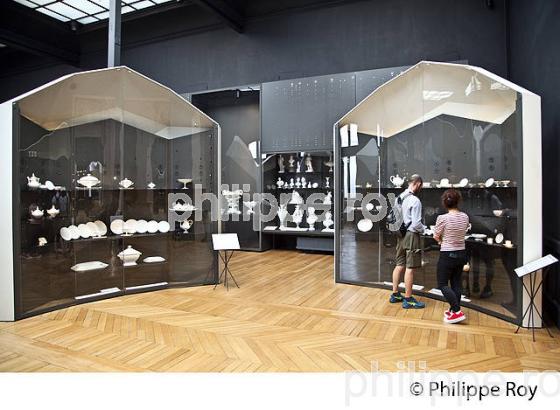 MUSEE NATIONAL ADRIEN DUBOUCHE,  LIMOGES, HAUTE-VIENNE, LIMOUSIN. (87F03624.jpg)