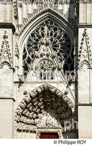 CATHEDRALE SAINT ETIENNE, VILLE D' AUXERRE, YONNE, BOURGOGNE. (89F00312.jpg)