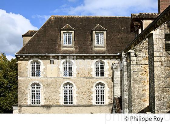 ABBAYE DE PONTIGNY, CANAL DE BOURGOGNE, YONNE, BOURGOGNE. (89F01203.jpg)