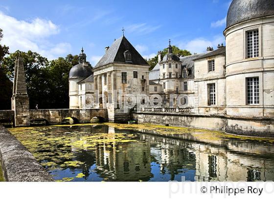 CHATEAU DE TANLAY, CANAL DE BOURGOGNE, VALEE DE L' ARMANCON,  YONNE, BOURGOGNE. (89F01218.jpg)