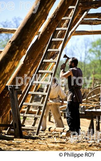 CHANTIER DU CHATEAU DE GUEDELON, TREGNY, LA PUISAYE ,  YONNE, BOURGOGNE. (89F02003.jpg)