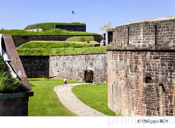 CITADELLE VAUBAN, BELFORT, FRANCHE-COMTE, FRANCE (90F00111.jpg)
