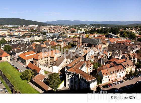 VILLE DE BELFORT, FRANCHE-COMTE, FRANCE (90F00119.jpg)