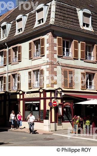 VILLE DE BELFORT, FRANCHE-COMTE, FRANCE (90F00240.jpg)