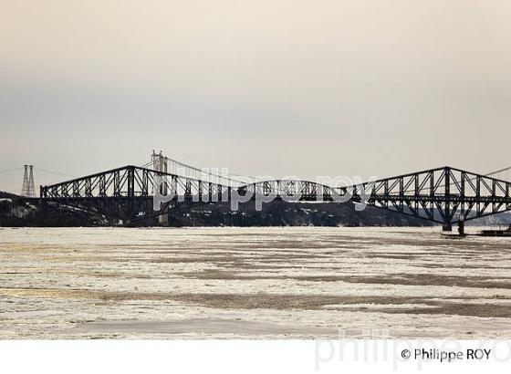 LE PONT DE QUEBEC ET LE SAINT LAURENT EN HIVER (CA000712.jpg)