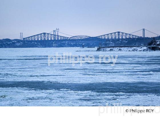 LE PONT DE QUEBEC ET LE SAINT LAURENT EN HIVER (CA000713.jpg)