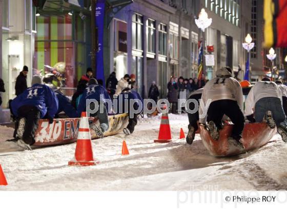 COURSE EN CANOT, CARNAVAL DE QUEBEC (CA000923.jpg)