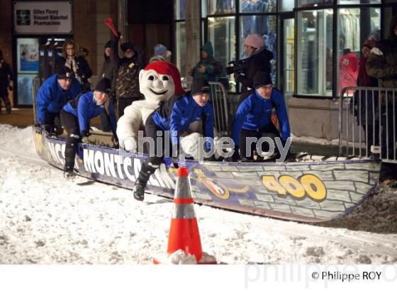 COURSE EN CANOT, CARNAVAL DE QUEBEC (CA000931.jpg)