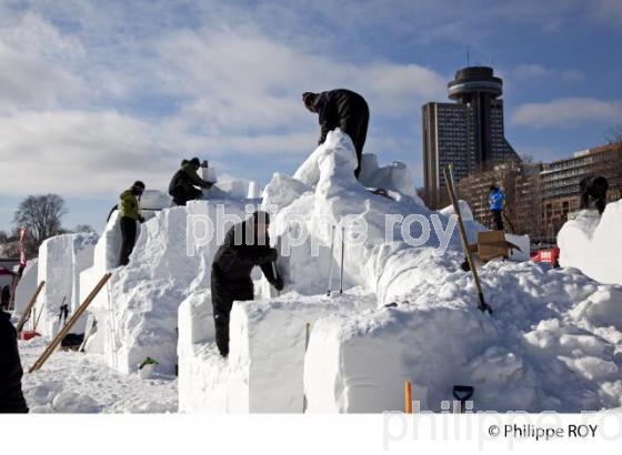 CONCOURS DE SCULPTURE SUR NEIGE, CARNAVAL DE QUEBEC (CA001209.jpg)