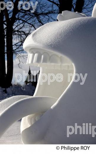 CONCOURS DE SCULPTURE SUR NEIGE, CARNAVAL DE QUEBEC (CA001227.jpg)