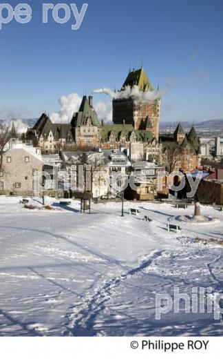 VILLE DE QUEBEC SOUS LA NEIGE (CA001718.jpg)