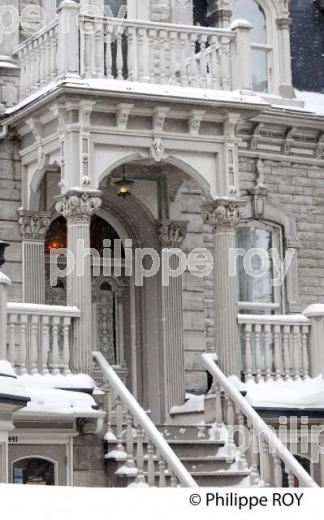 VILE DE QUEBEC SOUS LA NEIGE (CA001817.jpg)