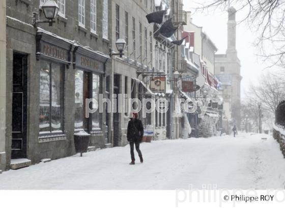 RUE DE QUEBEC SOUS LA NEIGE (CA001828.jpg)