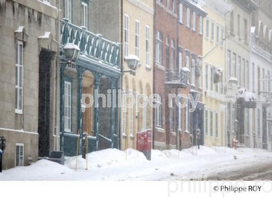 RUE DE QUEBEC SOUS LA NEIGE (CA001834.jpg)