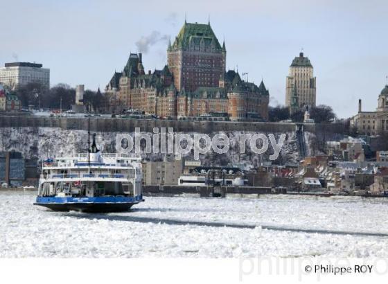 VILLE DE QUEBEC ET LE FLEUVE SAINT LAURENT EN HIVER (CA002001.jpg)