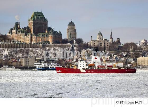 VILLE DE QUEBEC ET LE FLEUVE SAINT LAURENT EN HIVER (CA002003.jpg)