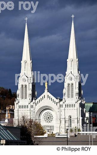 BASILIQUE  SAINTE ANNE DE BEAUPRE , QUEBEC (CA0025012.jpg)