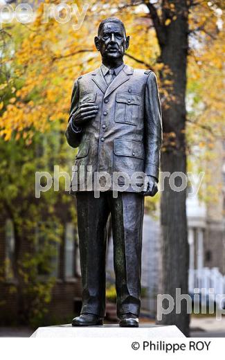 STATUE DU GENERAL DE GAULLE , VILLE DE QUEBEC, CANADA (CA005119.jpg)