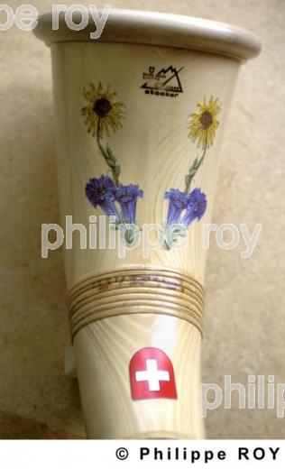 Alphorn - Suisse (CH000630.jpg)