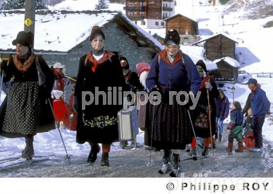 Costume traditionnel - Suisse (CH000723.jpg)