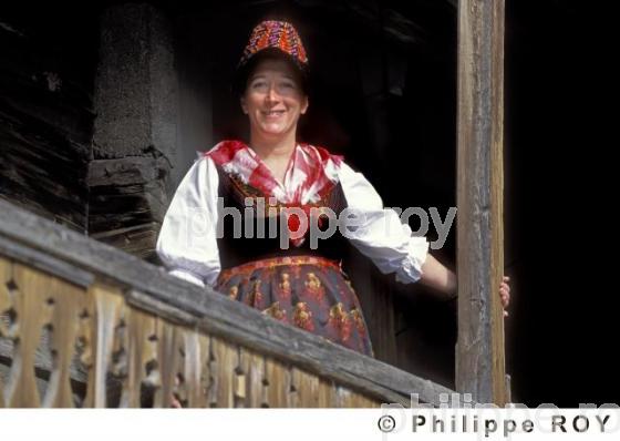Costume traditionnel - Suisse (CH000726.jpg)