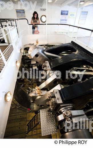 MOTEUR, BATEAU BELLE EPOQUE, CROISIERE, LAC LEMAN (CH001516.jpg)