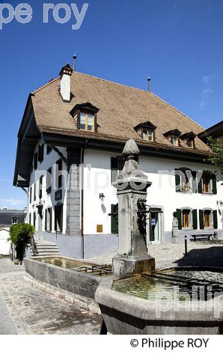 MAISON VISINAND, VIEUX MONTREUX, SUISSE (CH001704.jpg)