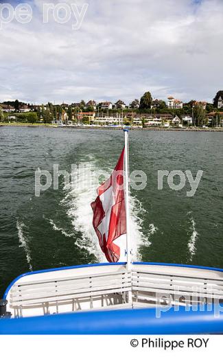 EXCURSION TOURISTIQUE EN BATEAU, LES TROIS LACS, SUISSE (CH002122.jpg)