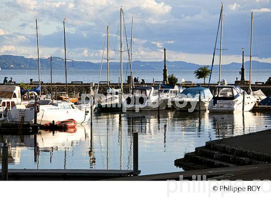 VILLE DE NEUCHATEL, CANTON DE NEUCHATEL, SUISSE (CH002509.jpg)