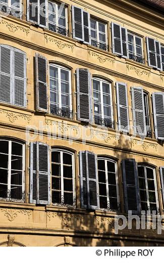 VILLE DE NEUCHATEL, CANTON DE NEUCHATEL, SUISSE (CH002611.jpg)