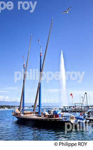 BARQUE  A VOILE TRADITIONNELLE, LAC LEMAN, VILLE DE GENEVE, SUISSE. (CH002706.jpg)