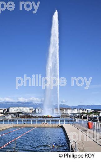 LE JET D' EAU DE LA VILLE DE GENEVE, LAC LEMAN, SUISSE. (CH002709.jpg)