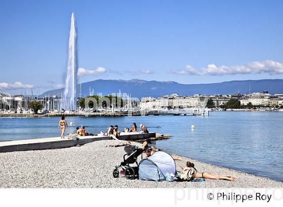 LA PLAGE DE LA VILLE DE GENEVE, LAC LEMAN, SUISSE. (CH002712.jpg)