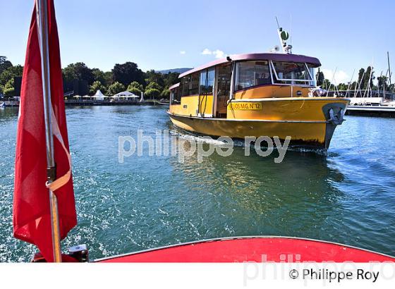 NAVETTE FLUVIALE, VILLE DE GENEVE, LAC LEMAN, SUISSE. (CH002716.jpg)